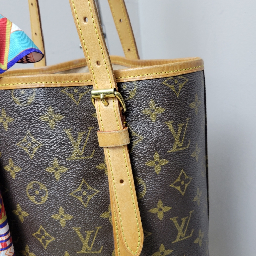 Authentic Louis Vuitton large monogram bucket bag - Picture 10 of 16
